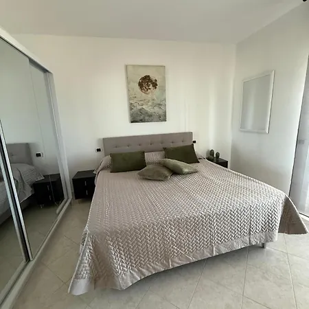 Lussuoso Vista Mare Apartman